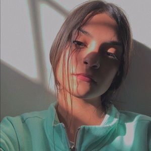 Meet your Posher, Isabella